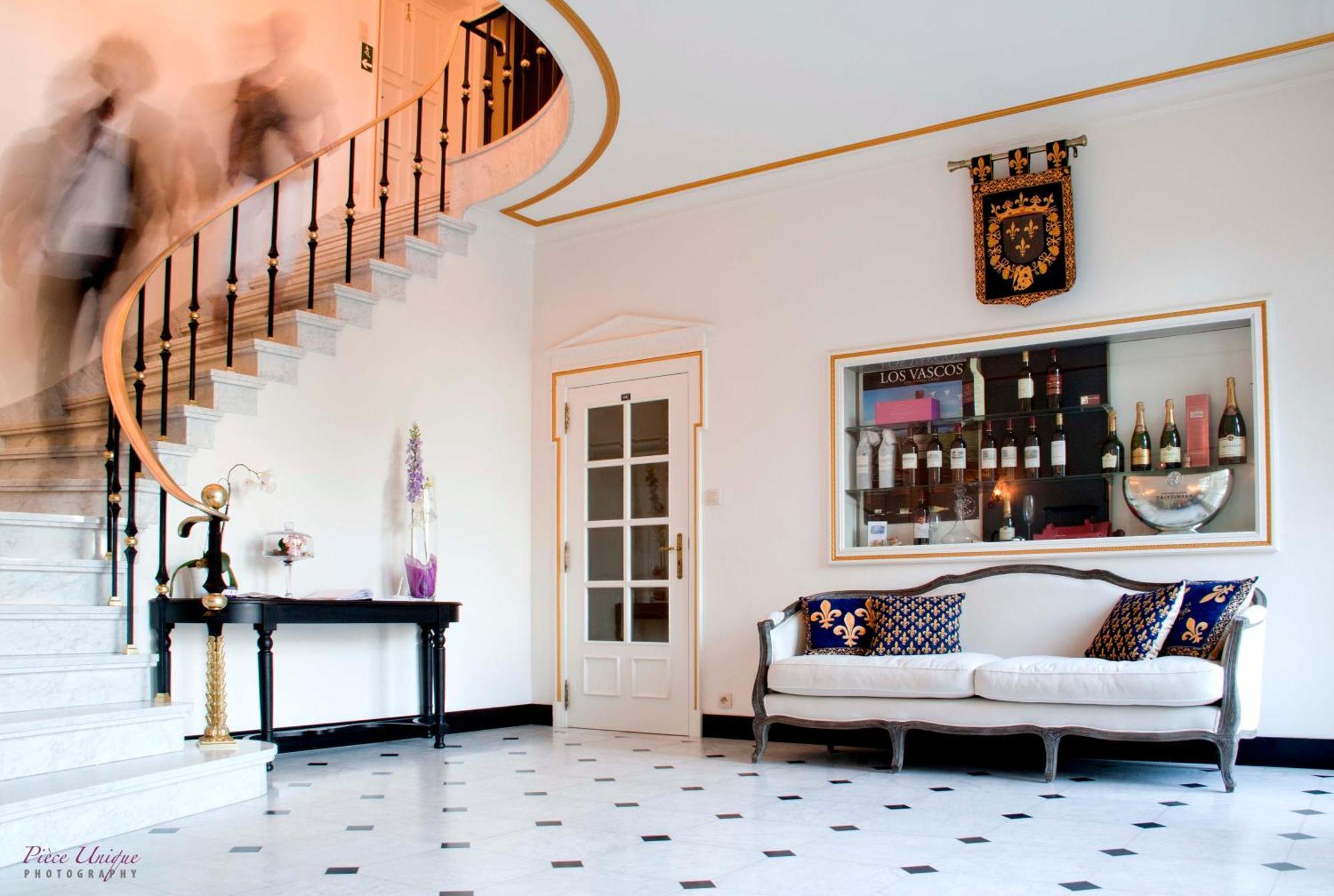 Hotel Fleur De Lys Zedelgem Bagian luar foto